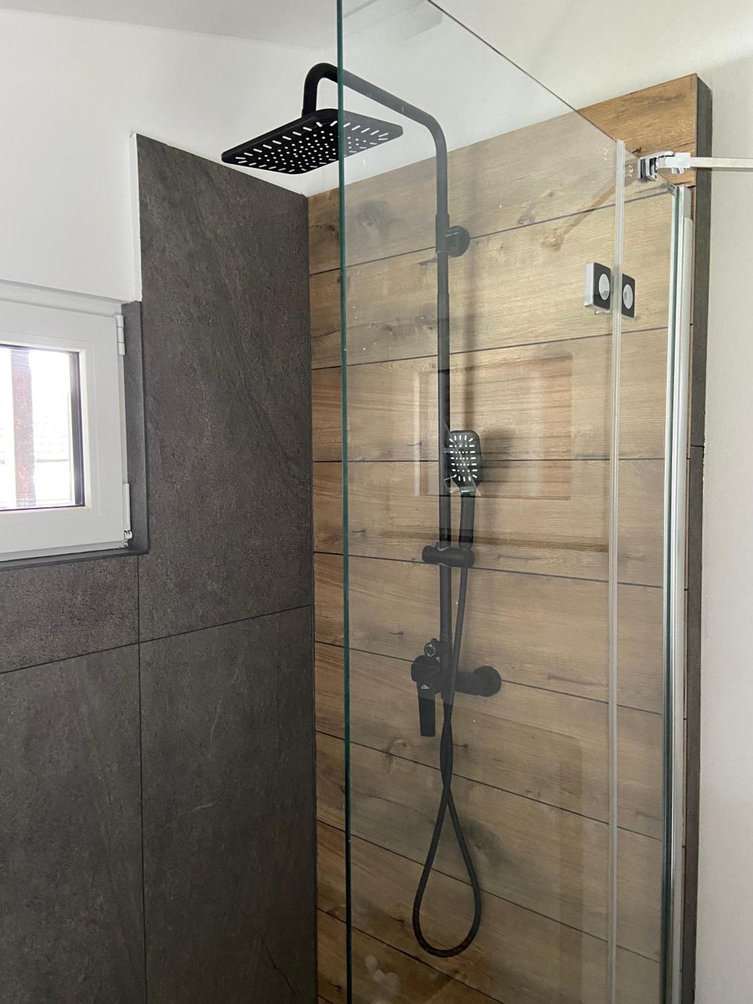 Modernes Tinyhouse Trailer Cabins Am Waldrand - Mit Seezugang 埃京 外观 照片